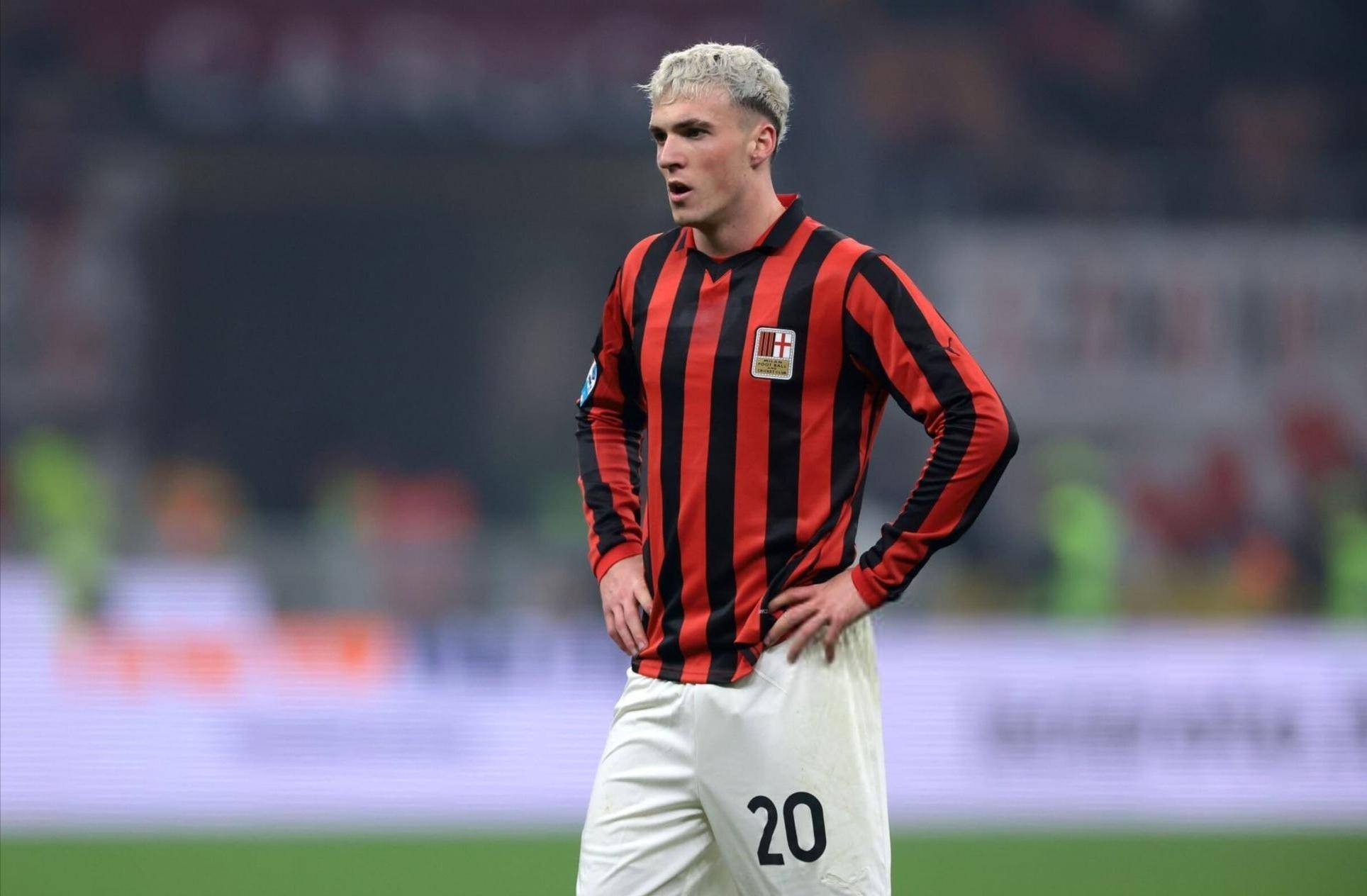 TA：曼联连续88个赛季有自家青训球员出战的纪录面临终结危机