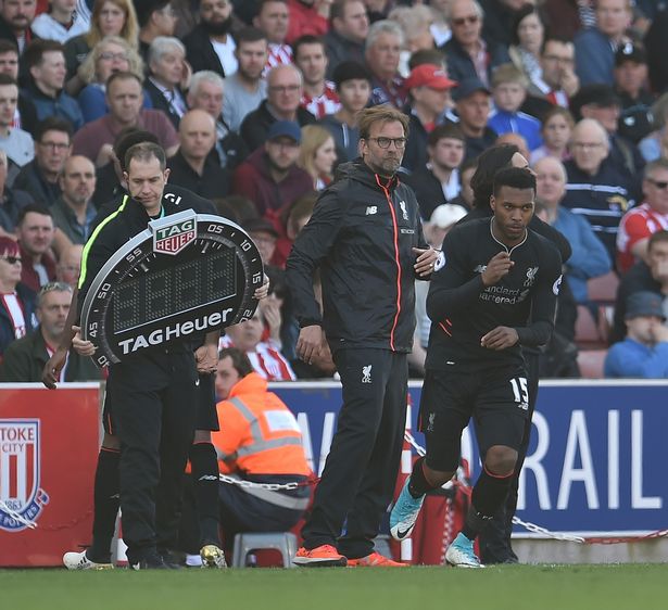 阿森纳发布战小蜜蜂赛前海报：因卡皮耶单人出镜