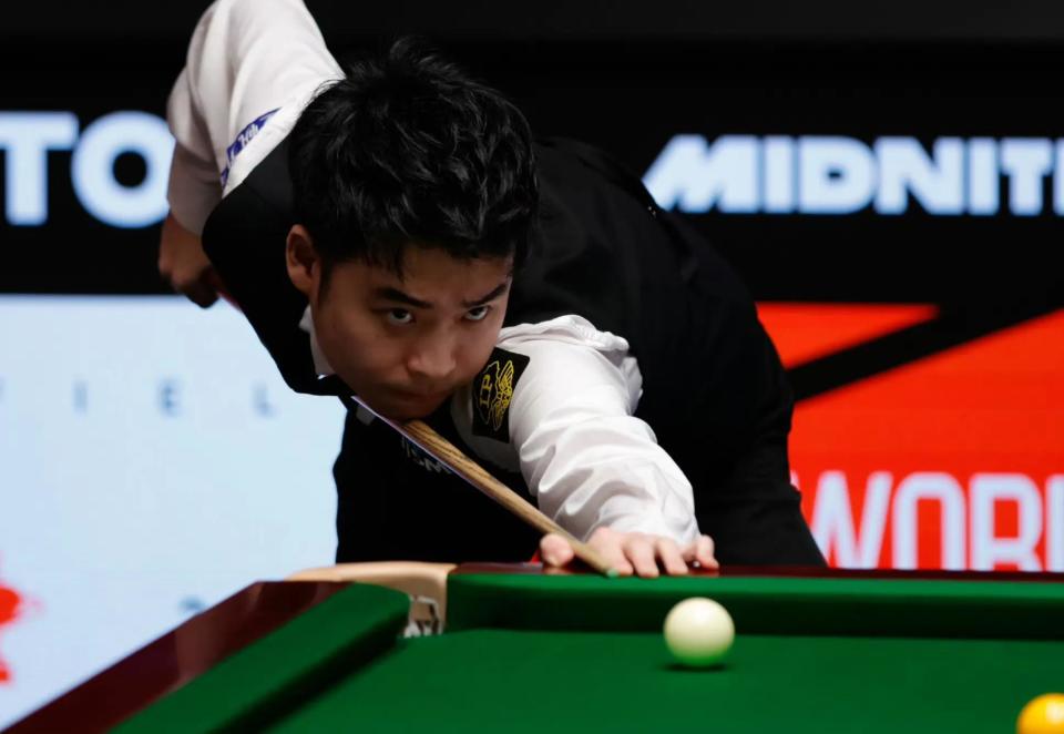 相对较弱的 相对较弱的